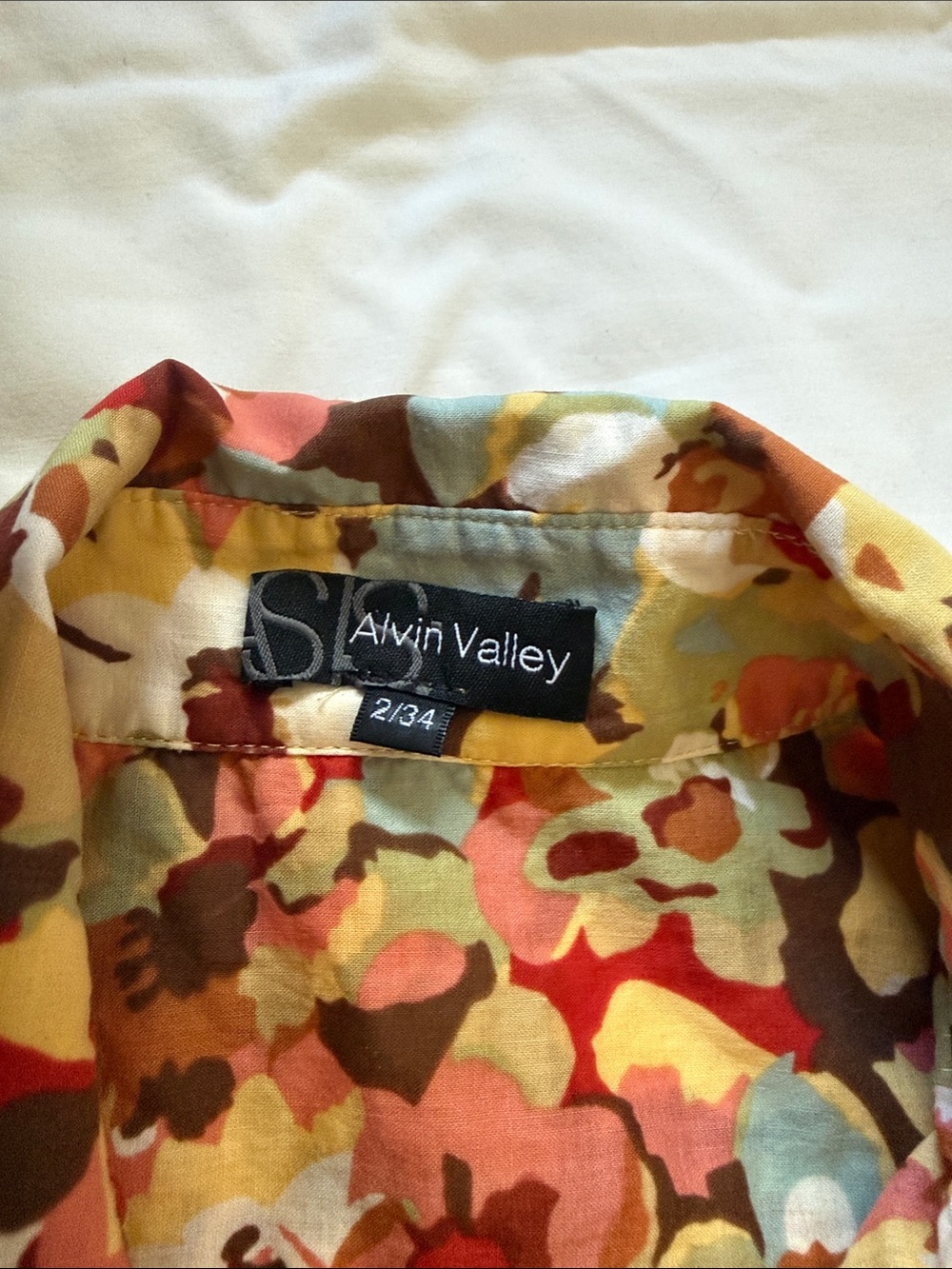 Alvin Valley Women’s Multicolor Floral Print Button-Down Shirt - Picture 2 of 6
